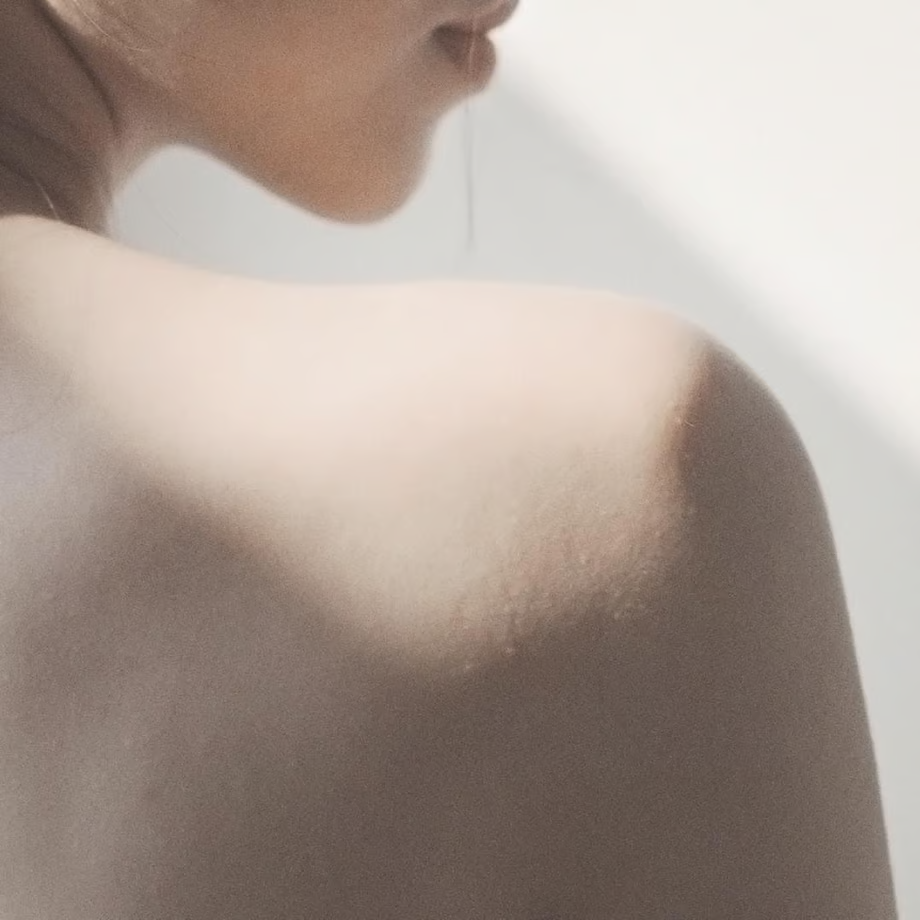 レディモイスチャーP(デリケートゾーン用美容液)|天然成分でデリケートゾーンをしっとりケア