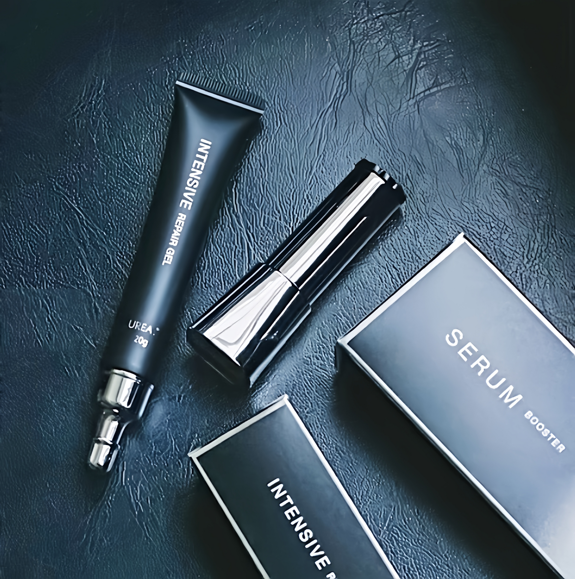 LUREAQU ミニ美顔器 × インテンシブリペアジェル – ワタナベ薫
